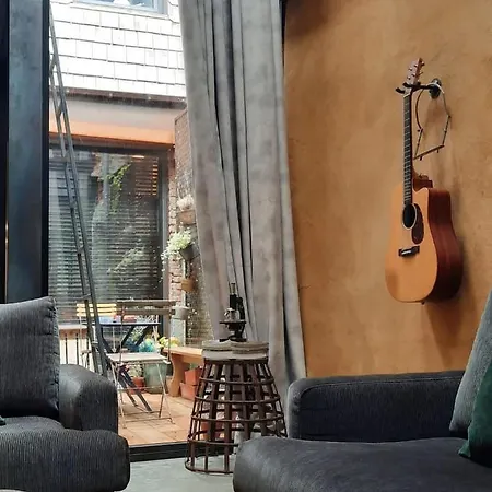 Redouté Maison De Avec Cour Intérieure Hébergement de vacances